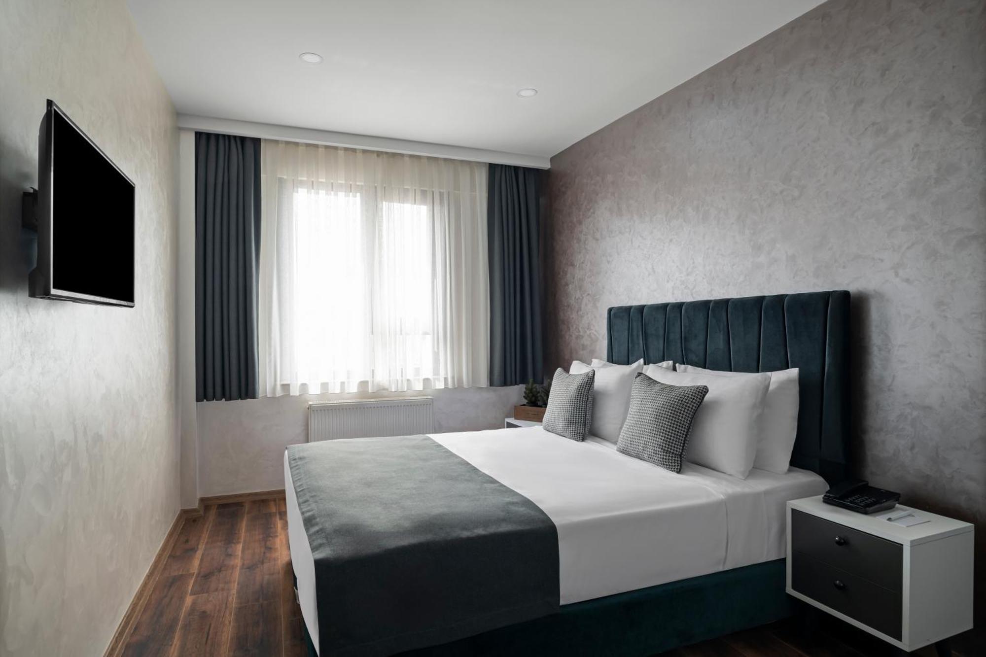 Standard Double Room,1660421008:JPEG